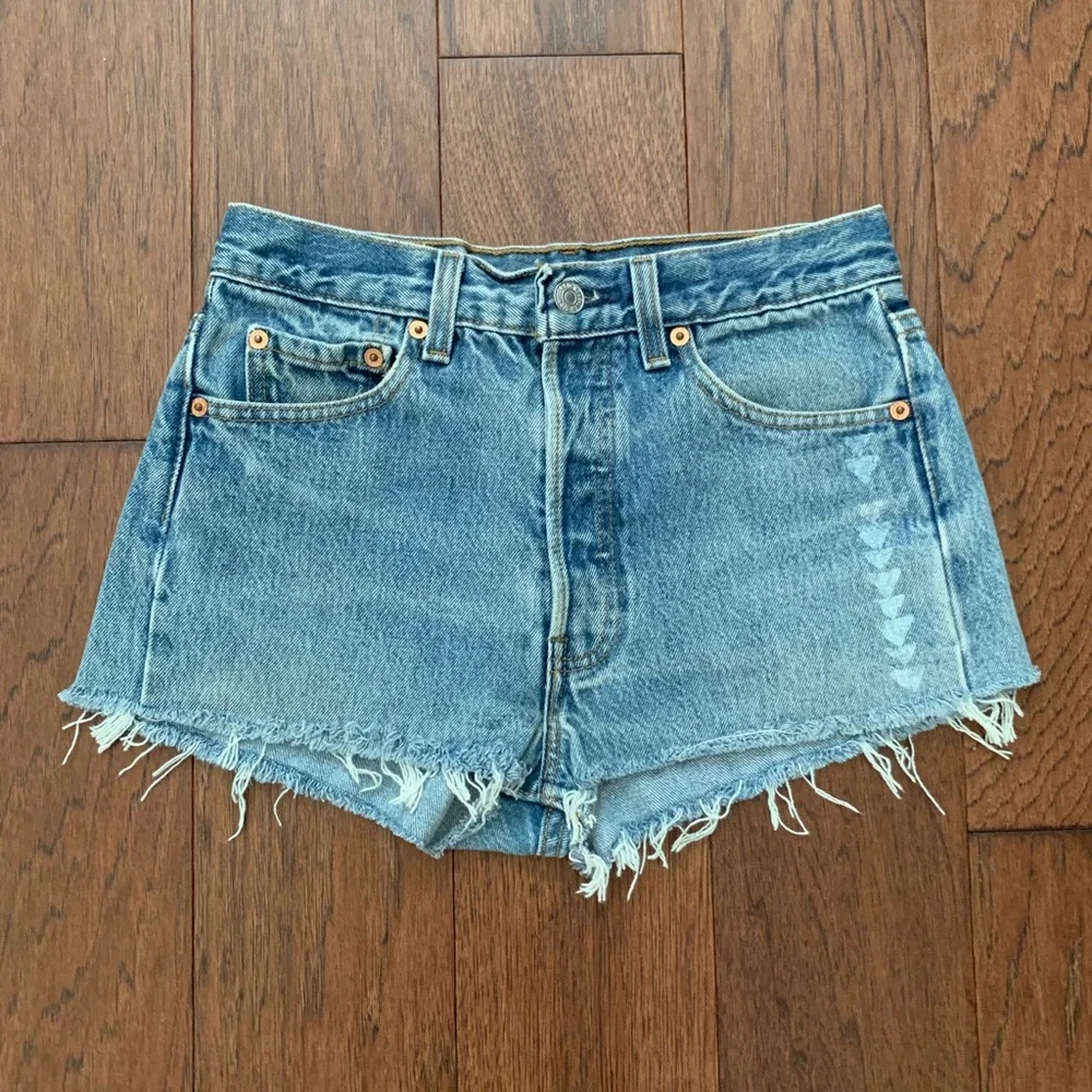 Vintage Levi’s One of a Kind - Picture 2 of 10